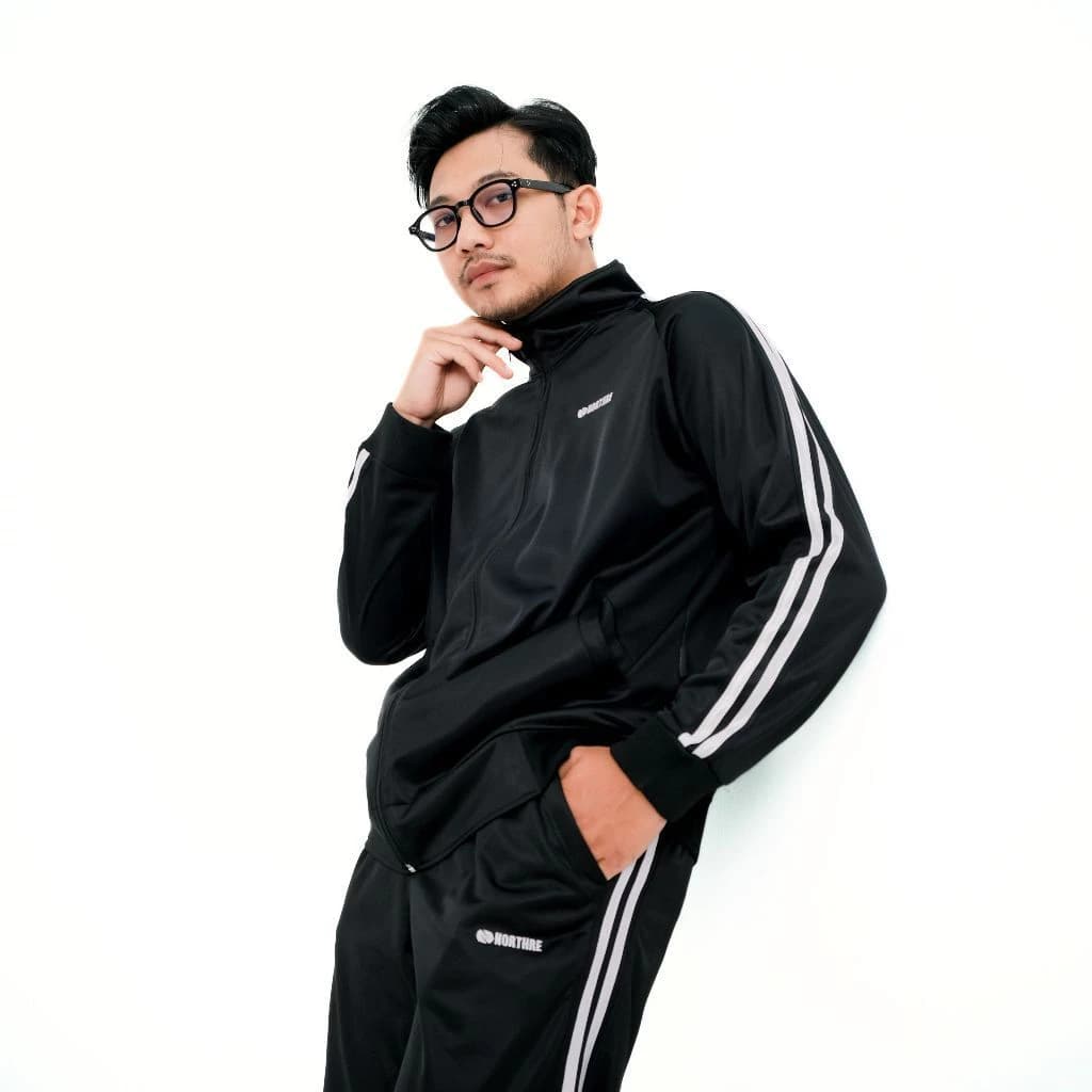NORTHRE One set Sportswear Crossguild Black Two Strips Long Pants NTbasic thumbnail 4